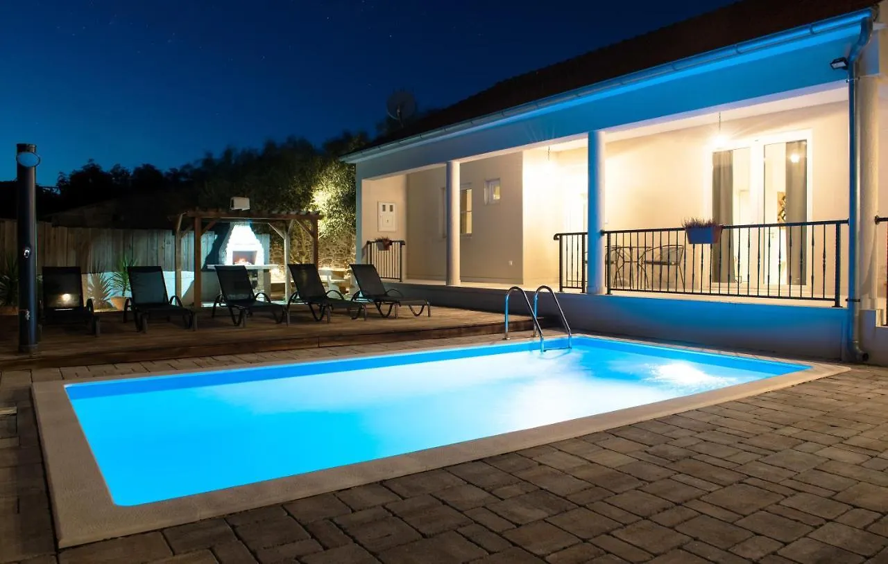 Holiday Home - Balde Pristeg Croatia