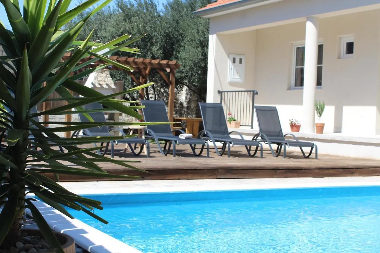Holiday Home - Balde Pristeg 0*,  Croatia